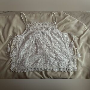 BNWT Arie crochet top